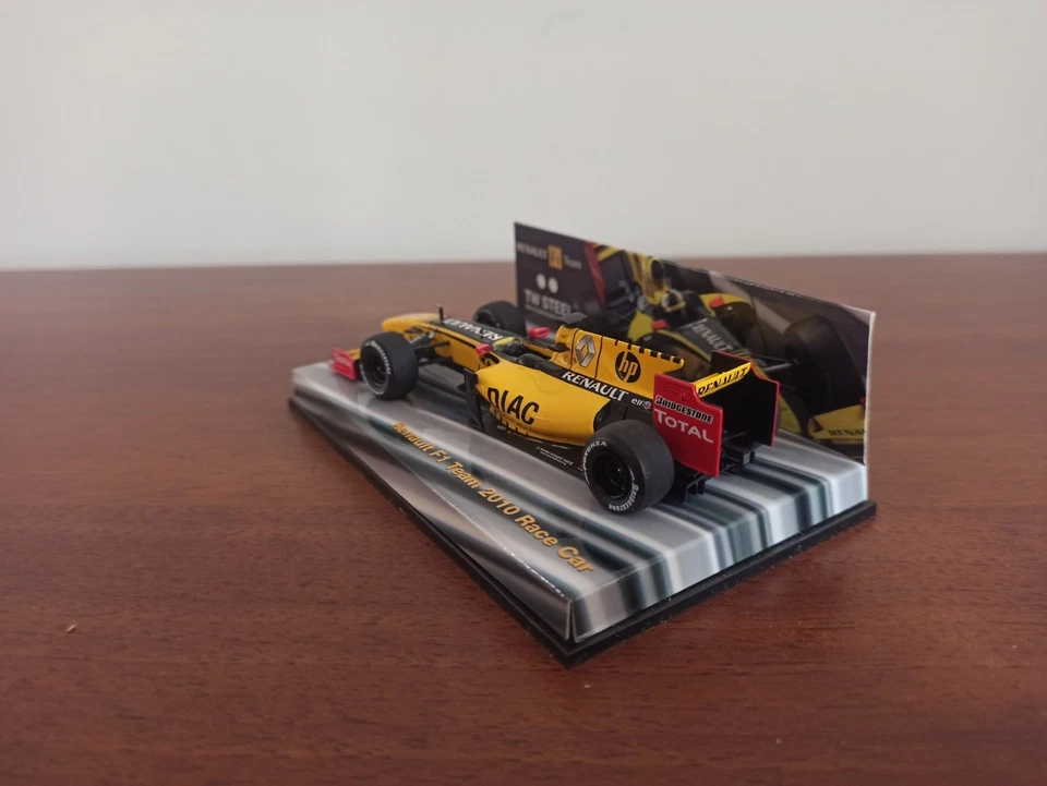 F1 Renault Team 2010 Race Car n.11 R. Kubica Minichamps 1/43 - Immagine 3 di 4