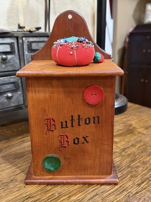 VTG Wood Button Box Sewing Caddy w/ Storage Tomato Pin Cushion Strawberry Emery