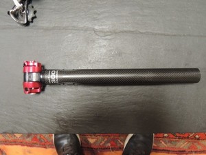 U.S.E. USE SUMO  300 27.2 10MM SET BACK SEAT POST CARBON NEW UNCUT 185 GRAMS