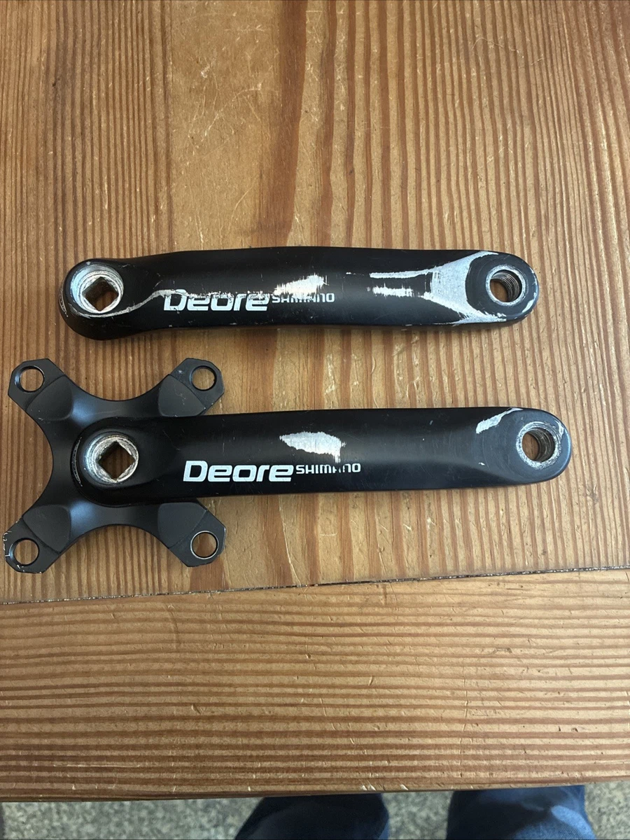 Plateau Shimano Deore FC-M590-9 32 Dents Argenté - BCD 104mm 4 Bras - Neuf