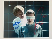 MILLIE BOBBY BROWN & JAMIE CAMPBELL BOWER In Person Signed Autograph 20x25cm