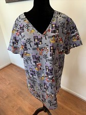 Disney Haunted House Halloween Themed Women's Scrub Top Size Large
