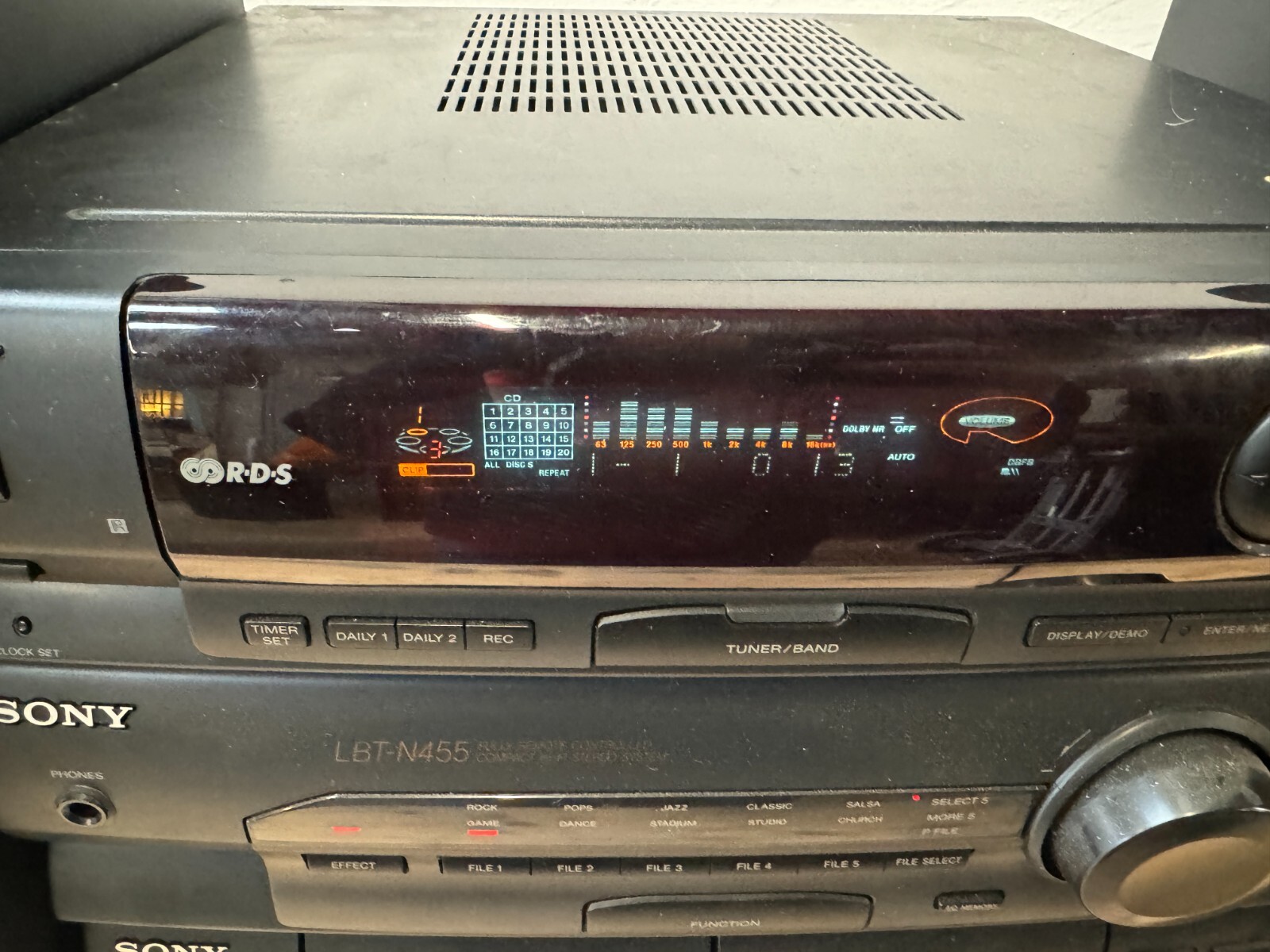 Sony LBTN455 5 CD Changer Stack System with a pair of Super Woofer