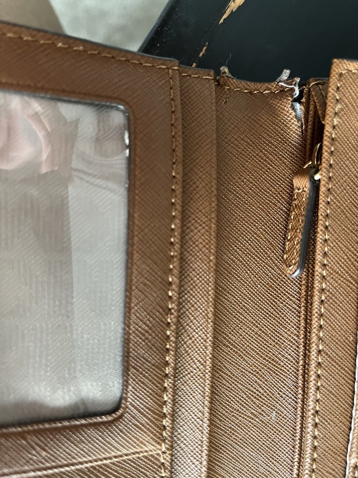 Used Michael Kors Women’s Wallet Tiny Rips But Still Looks Nice Cheap