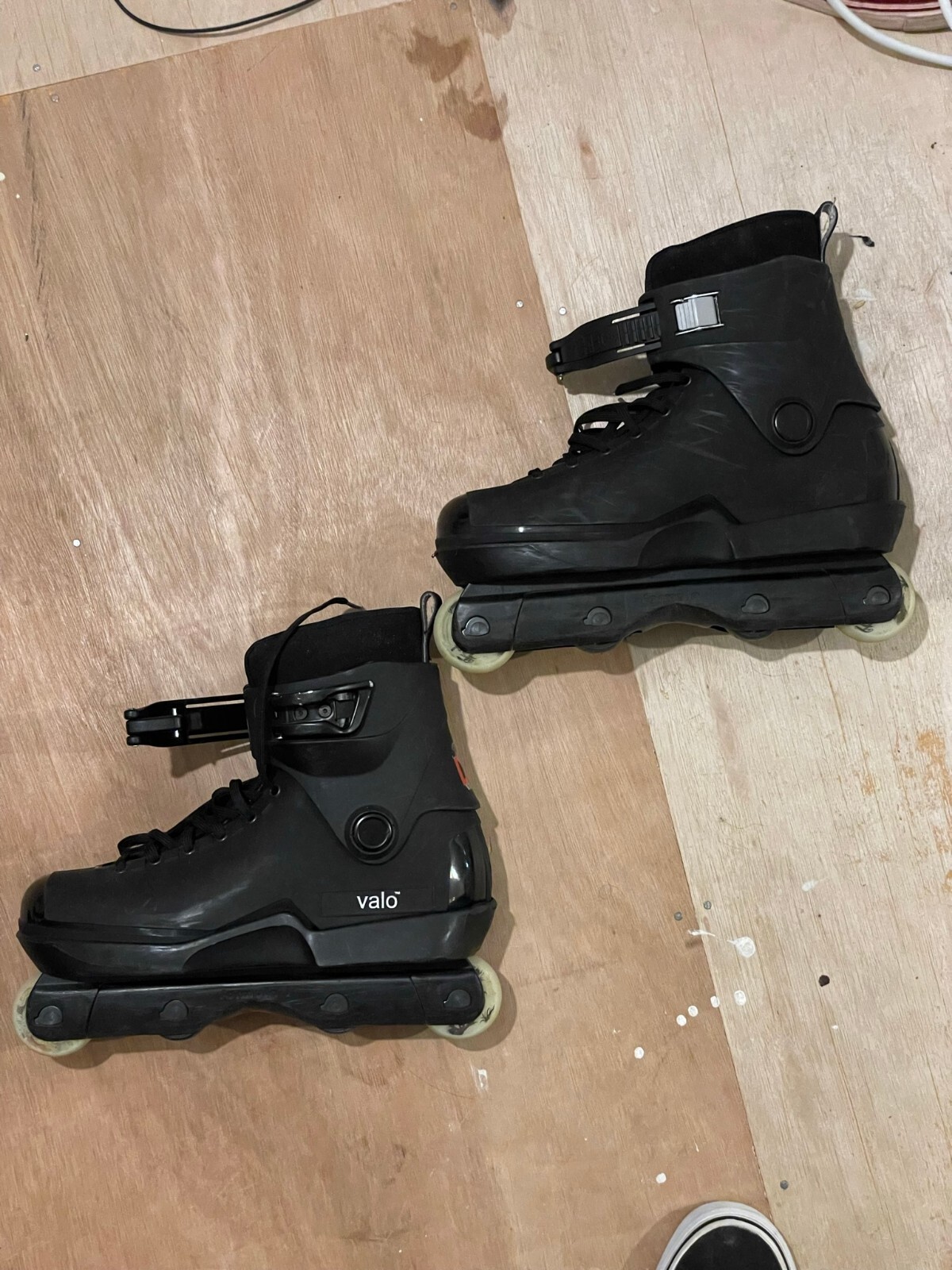 Valo Men's UK 9 Black V13 Aggressive Inline Skates Rollerblades eBay