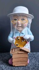 Mini Bee Keeping Gnome Outdoor Home Garden Patio Decor Ornament