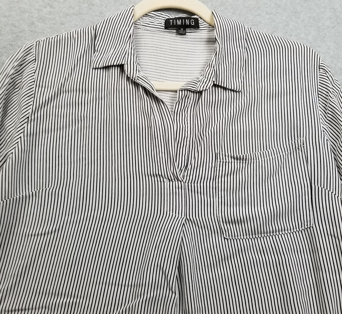 TIMING Top Women's Medium Black White Striped Shirt Collared ¾
