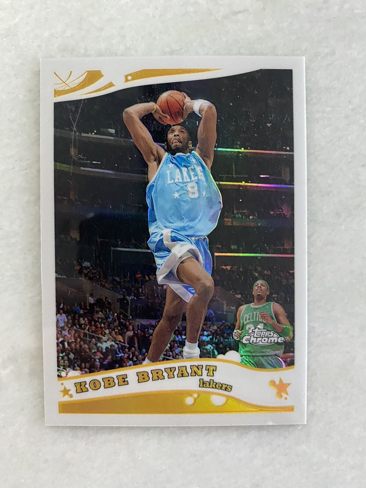 2005 KOBE BRYANT TOPPS CHROME /999 SP REFRACTOR IN GORGEOUS NM-MT CONDITION!!