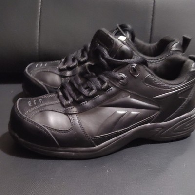 New Reebok Steel Toed Shoes Size 7M Good for Factory & Construction Worker Black