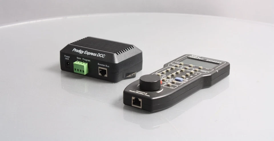 MRC 0001420 Prodigy Express 2 Power Pack and DCC Controller - Image 4 of 4