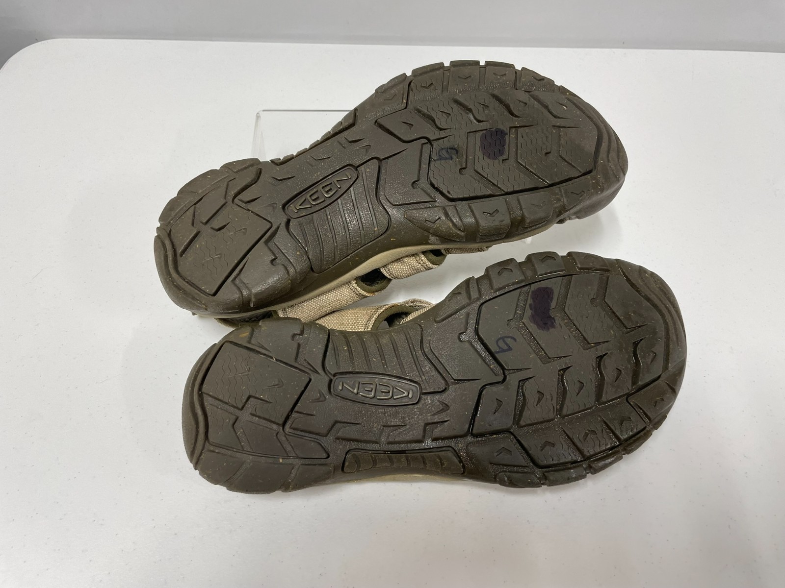 Sandali uomo Keen Newport taglia 11 marrone marrone chiaro punta chiusa impermeabili trail escursionismo