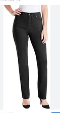 NWT 48.00 GLORIA VANDERBILT AMANDA BLACK SLIMMING EFFECT JEANS Sz 18 Short