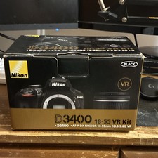 Nikon D3400 Digital SLR Black Bluetooth AF-P 18-55mm f/3.5-5.6G VR Lens