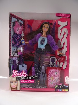 Barbie Fashionista Collector Doll Hollywood Divas Sassy ''Swappin' Style'' (20004)