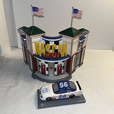 Dept. 56 NASCAR CAFE # 55381  2005 Retired 2007 snow village