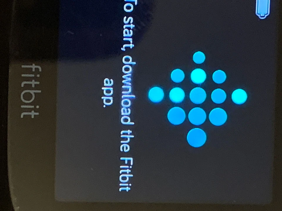 FitBit Versa Lite Aluminium Case Silver - Purple Silicone Strap w/ Charging Cabl - Image 4 of 4