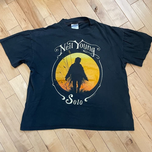 Brockum Neil Young Solo Harvest Moon Black Conc 1990s vintage concert t-shirt, vintage, single stitch, B+ condition