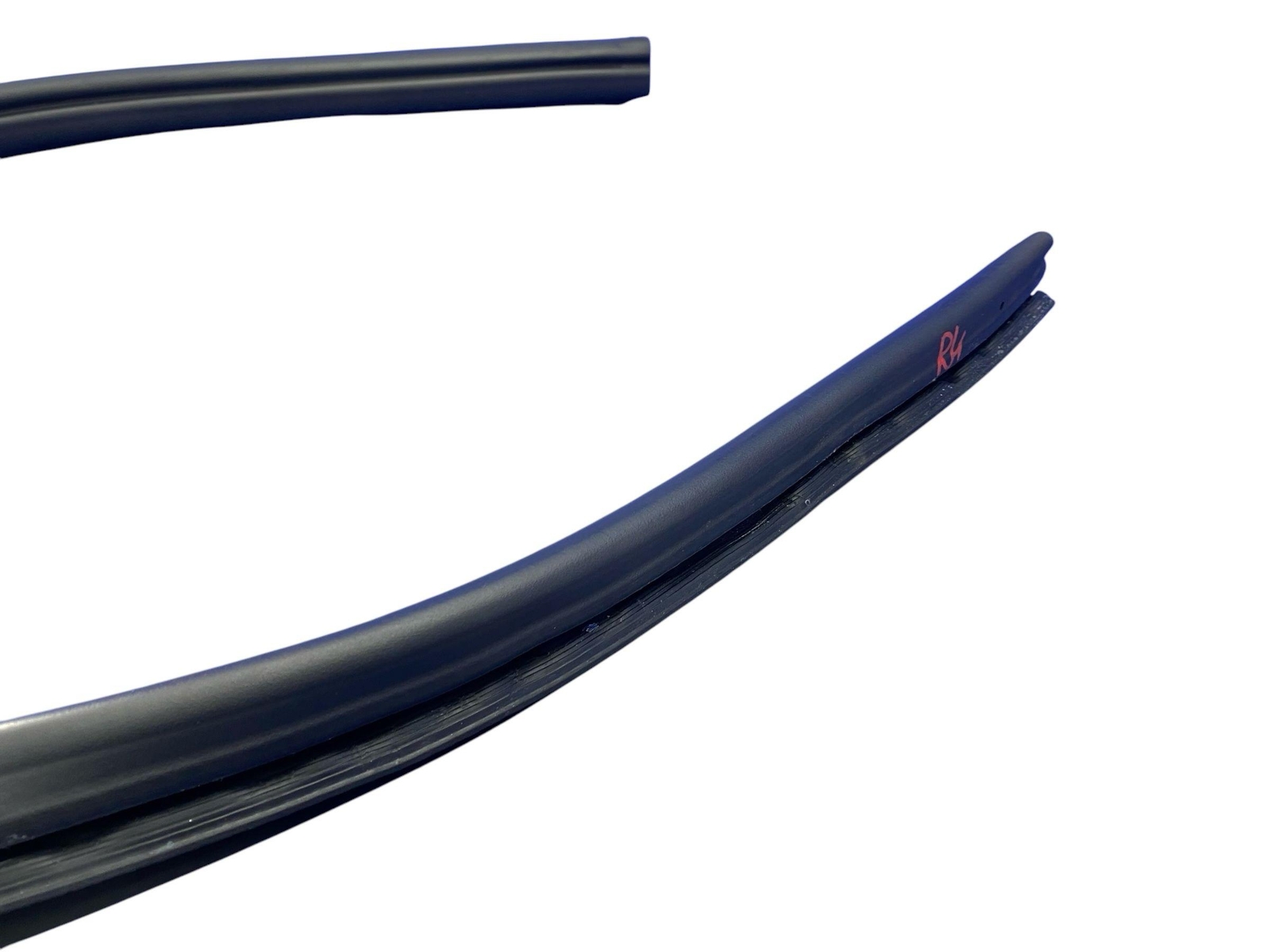 2008-2014 FERRARI CALIFORNIA FRONT RIGHT DOOR SEAL WEATHER STRIPPING RUBBER