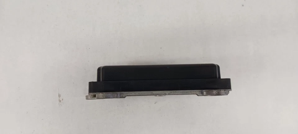 Módulo de control electrónico MITSUBISHI OUTLANDER 2017 ECU 1860C990 OEM 17 Foto 3 de 4