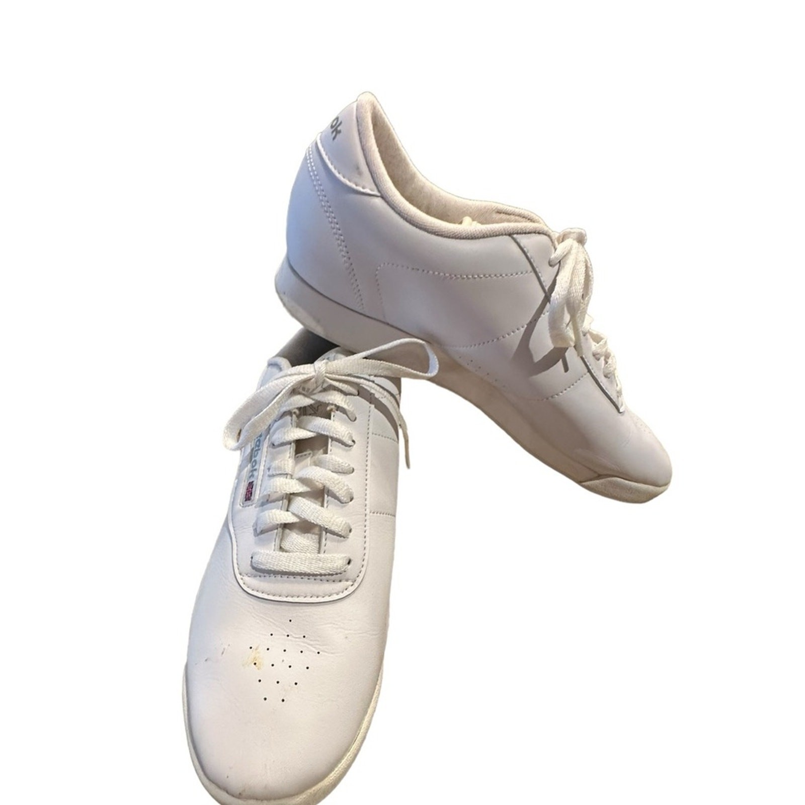 Reebok Classic White Leather Sneakers in a Womens Size 10