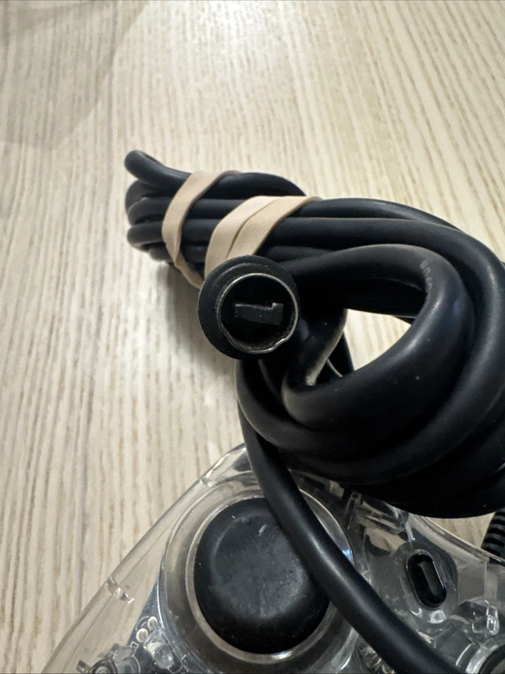 Afterglow Wired Controller for Xbox 360 Clear - Image 3 of 4