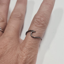Sterling Silver Wave Ring 925 Size 6.5