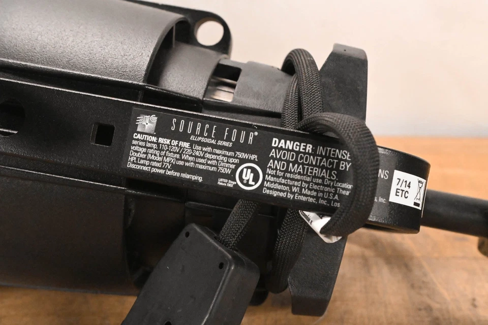 ETC Source Four Zoom 25-50 Degree 750 Ellipsoidal Light CG01UUN - Image 4 of 4