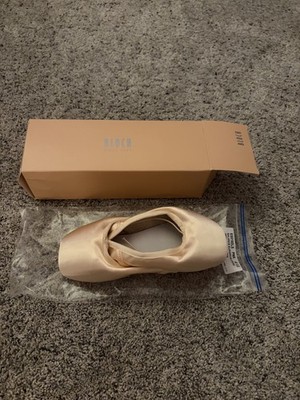 bloch pointe shoes- balance european strong- size 4.5, 4x