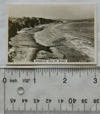 1938 Senior Service Holiday Haunts by the Sea No. 17 Shanklin, Isle of Wight