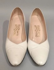 Women's Vintage White Leather Salvatore Ferragamo Classic Pumps Heels 8.5 AA