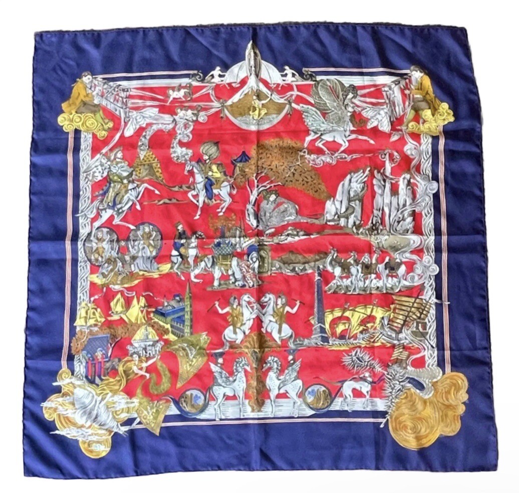 HERMES SCARF　100%SILK　MADE IN FRANC HERMES Scarf Carre 90 Silk100 