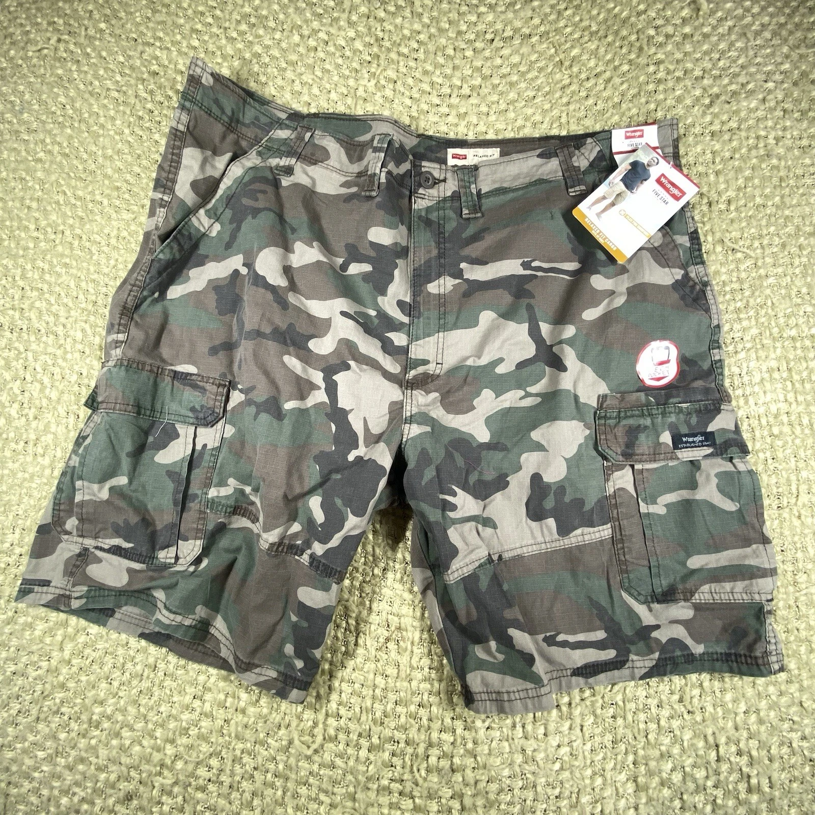 Wrangler Men's Cargo Shorts Relaxed Fit Stretch 46