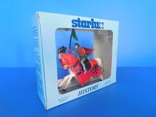 STARLUX / LE MOYEN AGE : CHEVALIER  SUR CHEVAL AVEC ROBE  TRES BELLE PIECE 