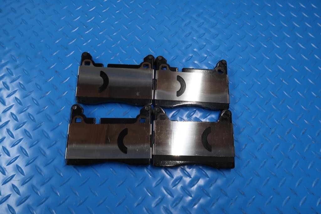 Aston Martin Db11 rear brake pads + sensor LOW DUST TopEuro #12029