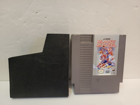 Blades of Steel Nintendo NES (with box and dust cover, no manual)