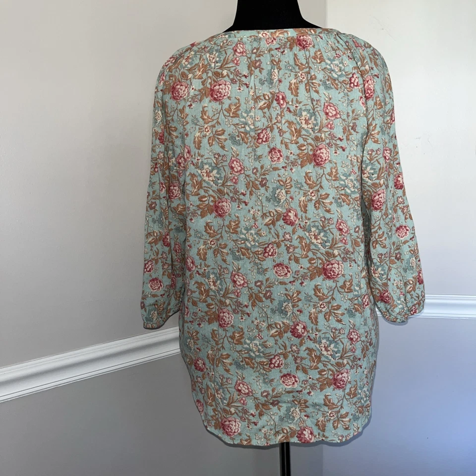 Top campesino de gasa con botones manga 3/4 floral Chaps para mujer multicolor talla L Foto 3 de 4
