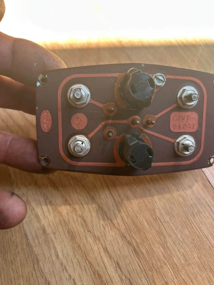 1962 63 64 Lincoln Conntinetal. Speedometer temp oil, gauge and clock. - Image 3 of 4