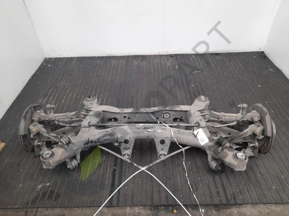 2015-2019 BMW 3 SERIES Rear Subframe 33306851657 - Image 2 of 4
