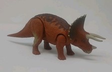 Jurassic World Roarivores Triceratops Figure Mattel Jurassic Park Dinosaur 2017