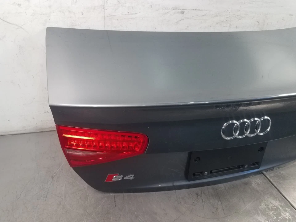2014 奥迪 S4 Quattro B8 后备箱盖 #8487 — 第 3/4 张图片