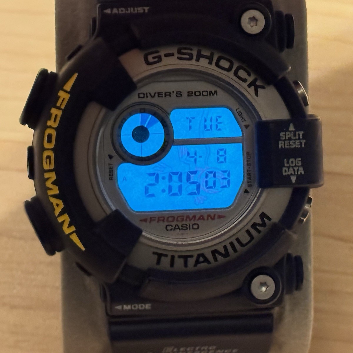 G-SHOCK Geeshock Casio Watch Dw-8200nk-2jr Frogman Ry4142 G-SHOCK Geeshock Casio Watch Dw-8200nk-2jr Frogman Ry4142