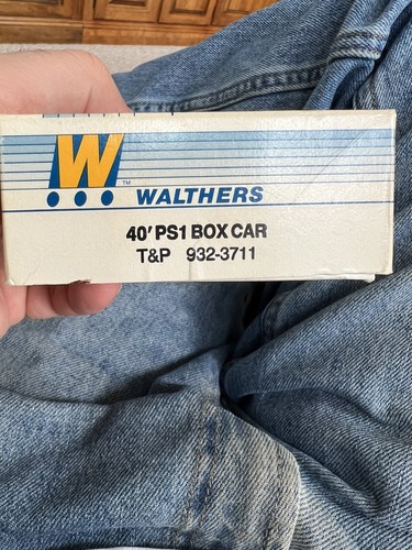 Coche de caja Walthers 40' PS1 Texas y el Pacífico 932-3711 montado | Condition: Used