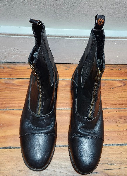 's Black Leather Front Zip Ankle Boots