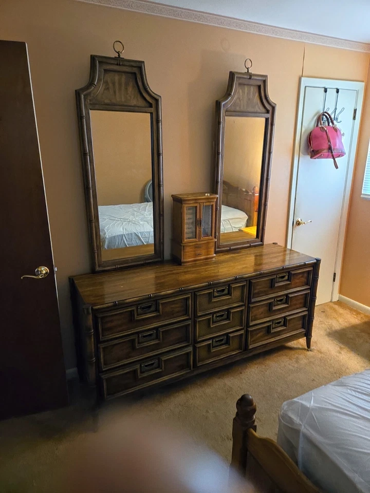 Muebles Stanley Estilo Neoclásico Italiano Toscano 64" Triple Cómoda 6413-03 Foto 2 de 4