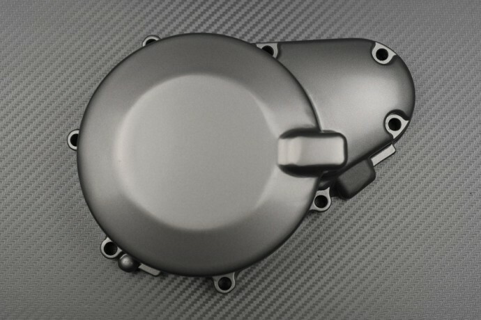 Carter de stator KAWASAKI ZZR 600 pour réparer une fuite d'huile moteur ZX600D