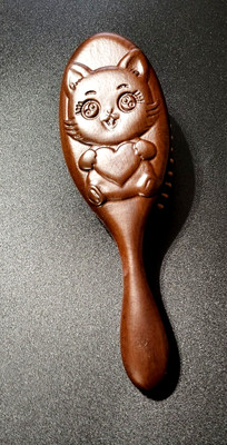 *NEW-Tangle Free, Hand Carved Sandalwood Brush with Bamboo Teeth, All Hair Types