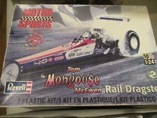 REVELL 85-4908 TOM McEWEN'S MONGOOSE DRAGSTER 1:24 MOTOR SPORTS RAIL NHRA