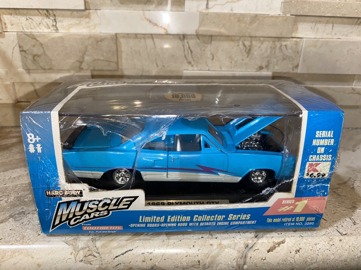 TootsieToy Hard Body Muscle Cars 1969 Plymouth GTX 1:32 SC Diecast