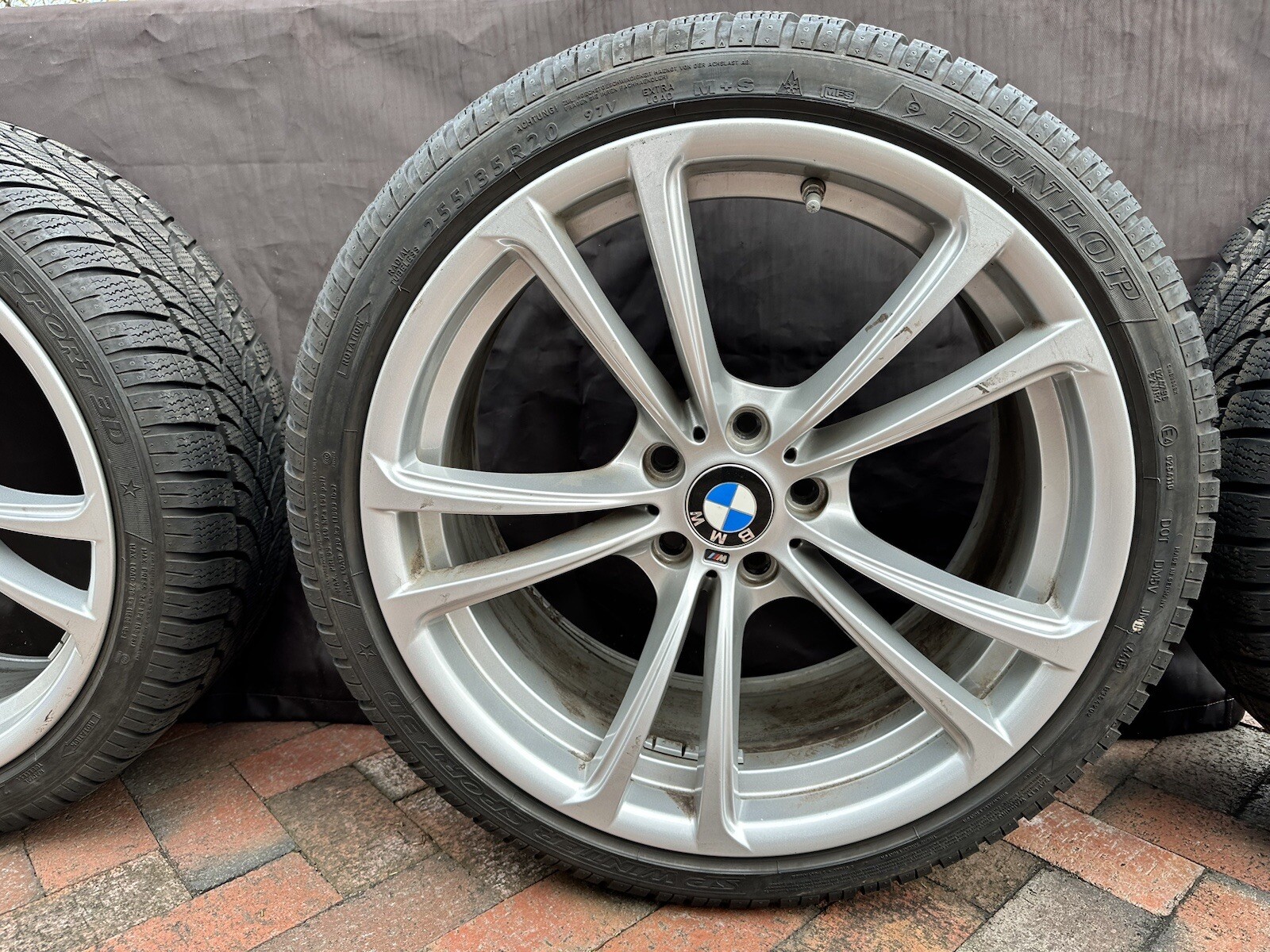 BMW OEM M5/M6 Winter Wheels and Tires Dunlop SP Winter Sport 3D 255