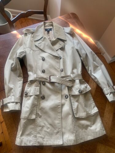  H&M mens trench coat.  Classic, beige, mid-length, double breasted and belted. - Picture 1 of 10